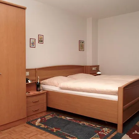 Lejlighed Gaestehaus Zum Nummer 1